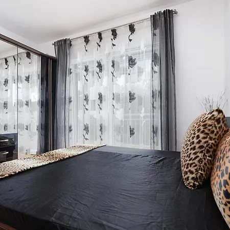 Apartament Dana With Garden & Grill Poreč